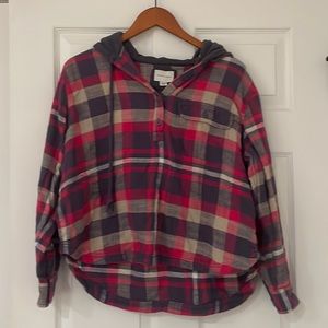 American Eagle small Hooded Cropped Flannel - like new!